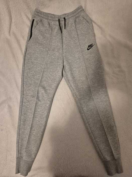 Pantaloni trening Nike noi