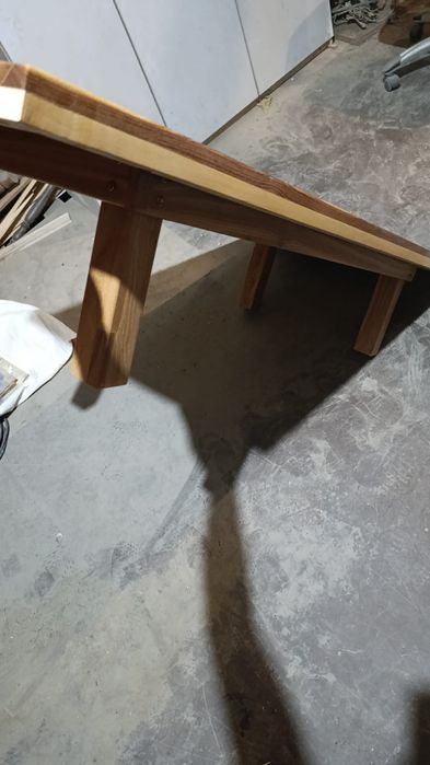 Продам  стол Размер 170*70, акация