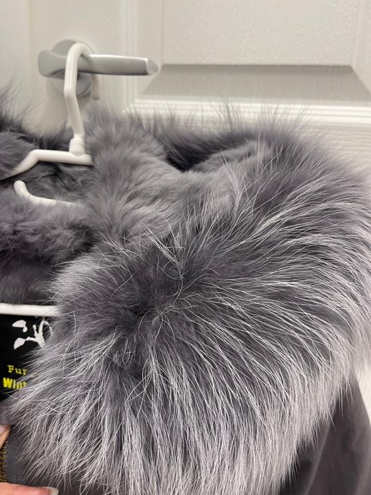 Geaca parka cu blana de vulpe argintie