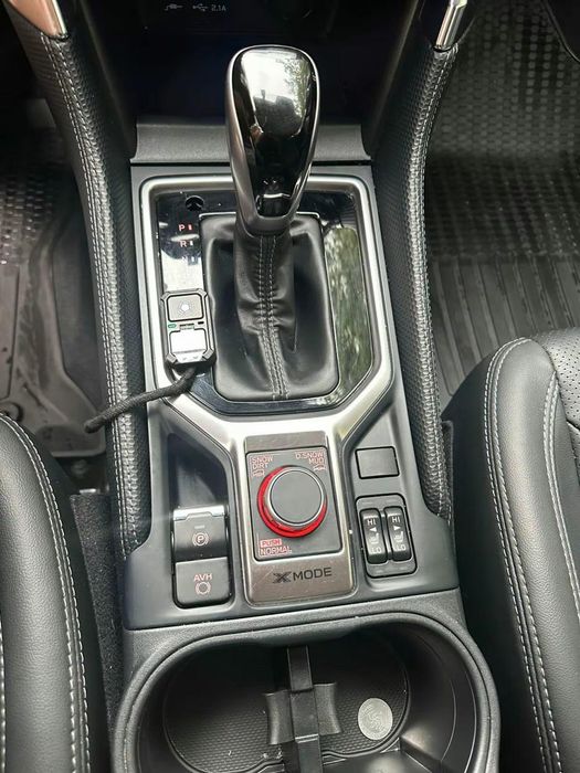 Продам Subaru Forester 2024