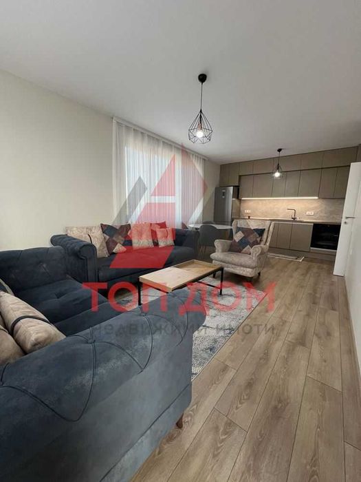 Дава се под наем Тристаен апартамент в Варна, Автогара - 85 кв.м за 714 € - Снимка #3