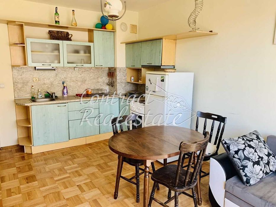 Дава се под наем Двустаен апартамент в Варна, Бриз - 60 кв.м за 433.5 € - Снимка #1