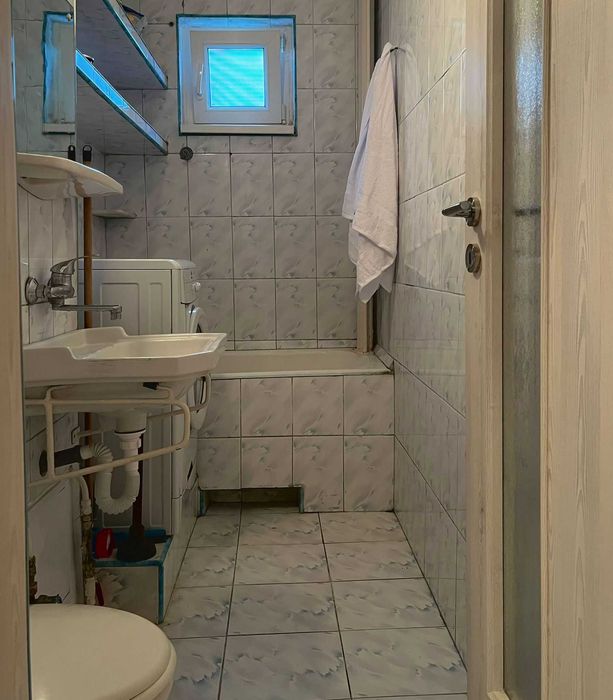 Închiriez apartament 2 camere
