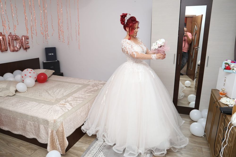 Vand rochie de mireasa