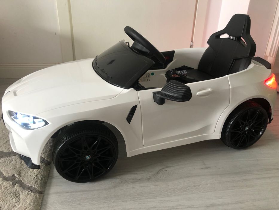 Mașinuța electrică BMW M4