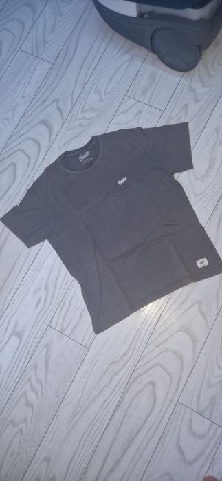 Tricou gri pull and bear