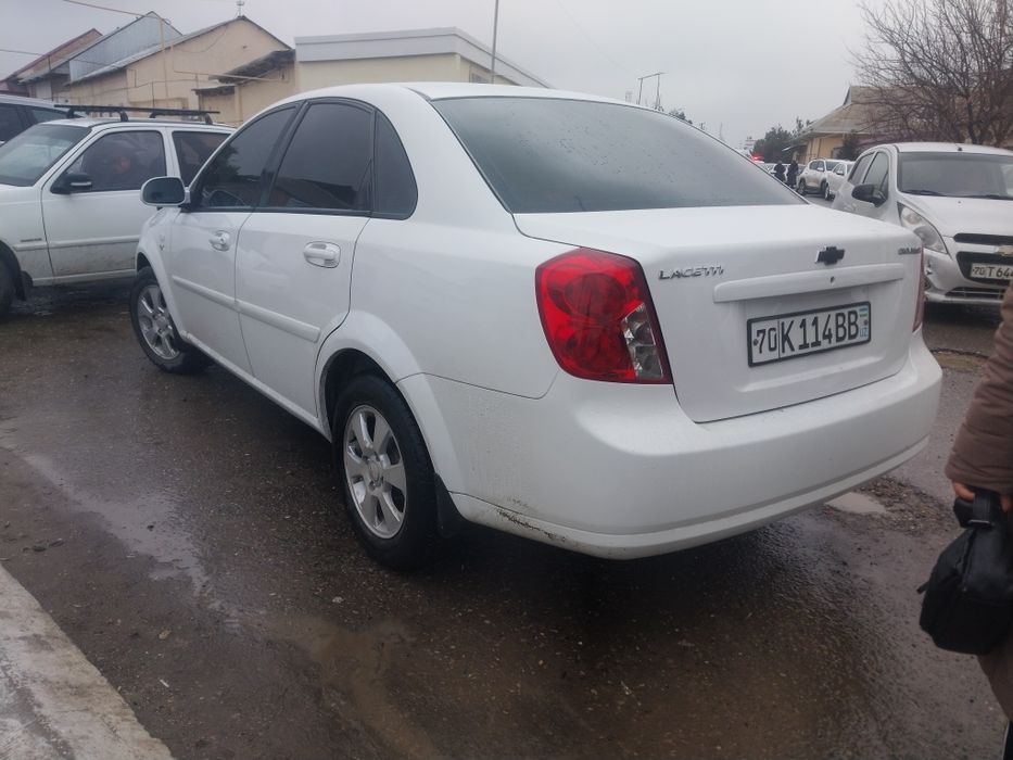 Lasetti 1.6 aftamat 2013