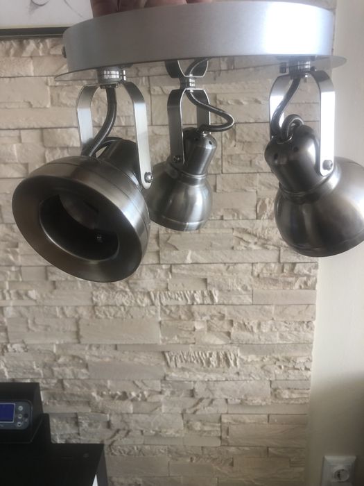 Лед лампа за таван