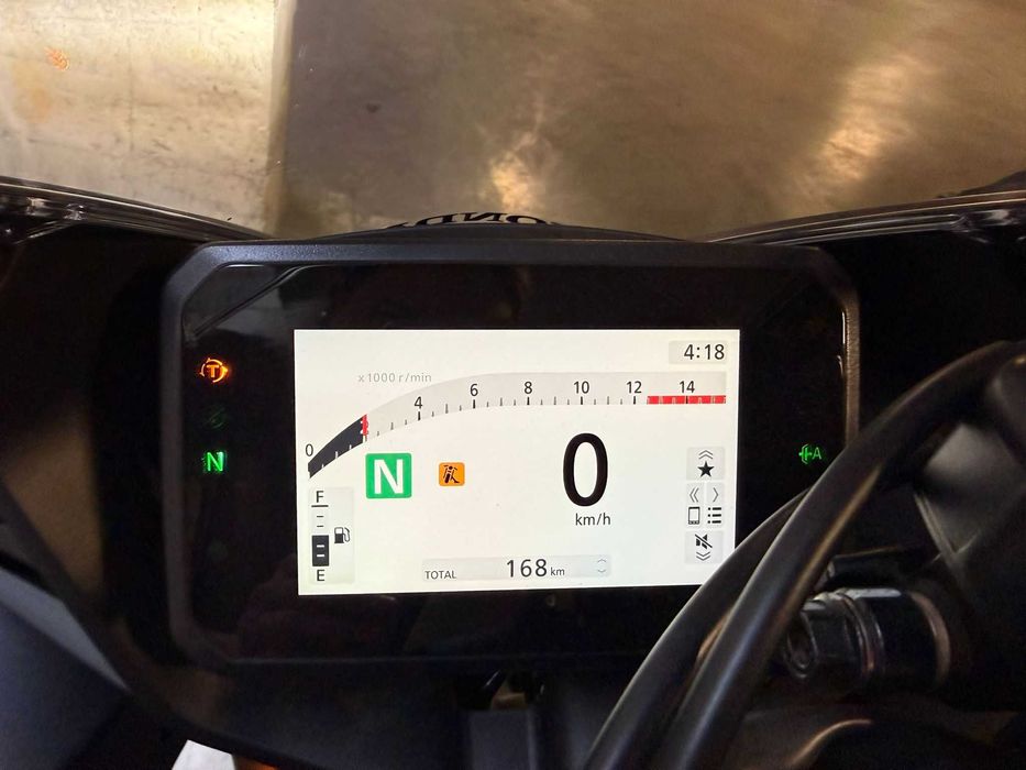 Honda CBR650R E-Clutch 2026 – 168 km – stare impecabilă