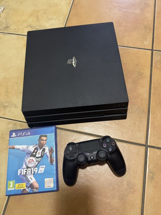 PS 4 pro 1 TB impecabil 7216B playstation sony