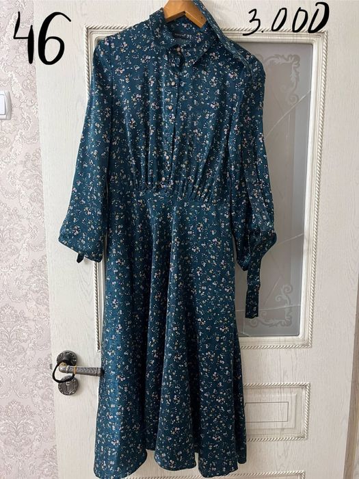 Продам б/у платья