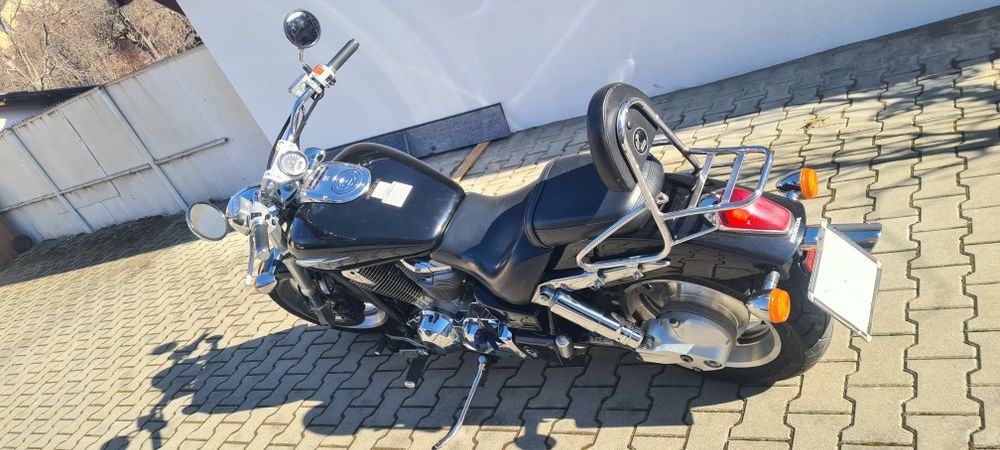 Honda vtx 1800 an fabricatie 2002