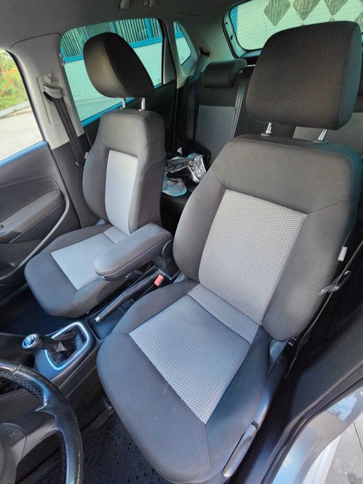 Продавам volkswagen polo
