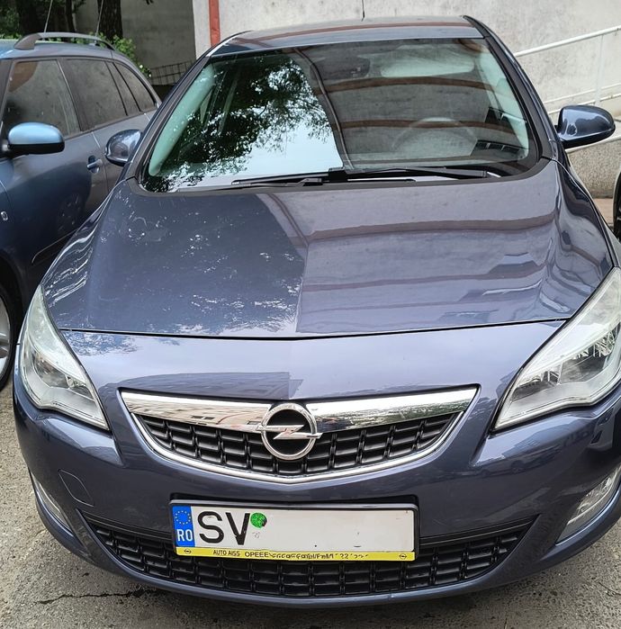Opel Astra J 2010