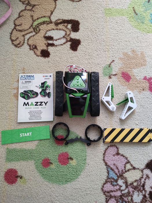 Mazzy robot jucarie
