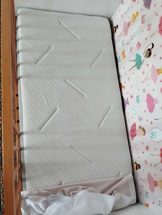Бебешко легло с матрак 120х60