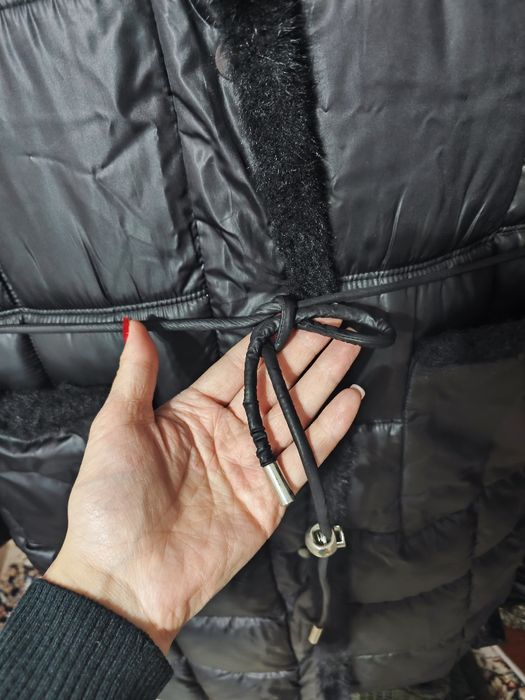 Продается зимний пуховик