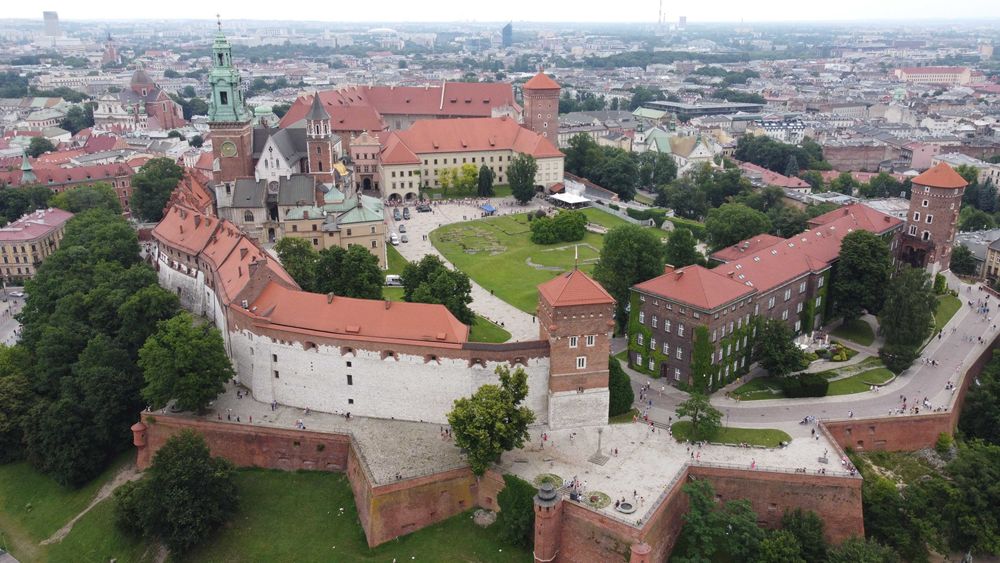 Дрон заснемане | Видео и снимки от въздуха | Сватби, имоти, бизнес