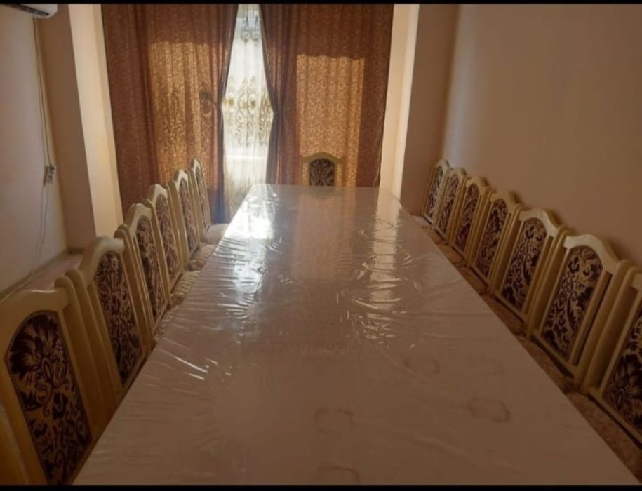 Стол со стулями большой