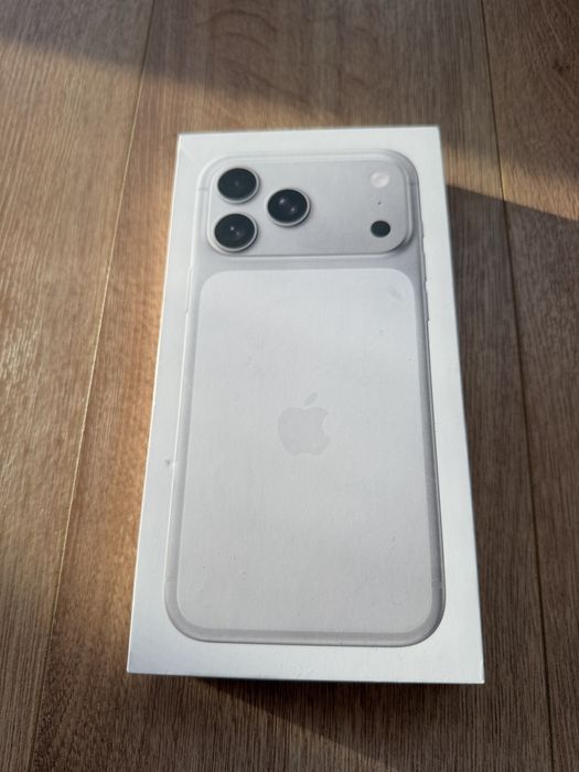 Запечатан! Iphone 17 PRO MAX 256gb Silver / НОВ!