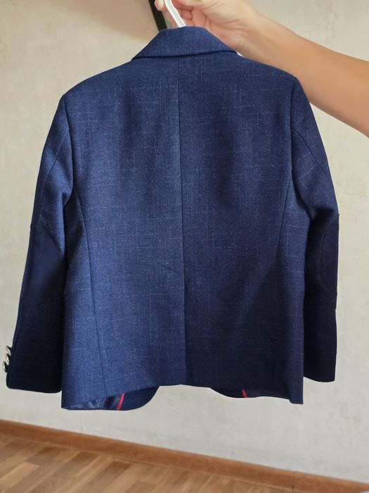 Продам школьную форму 1 класс