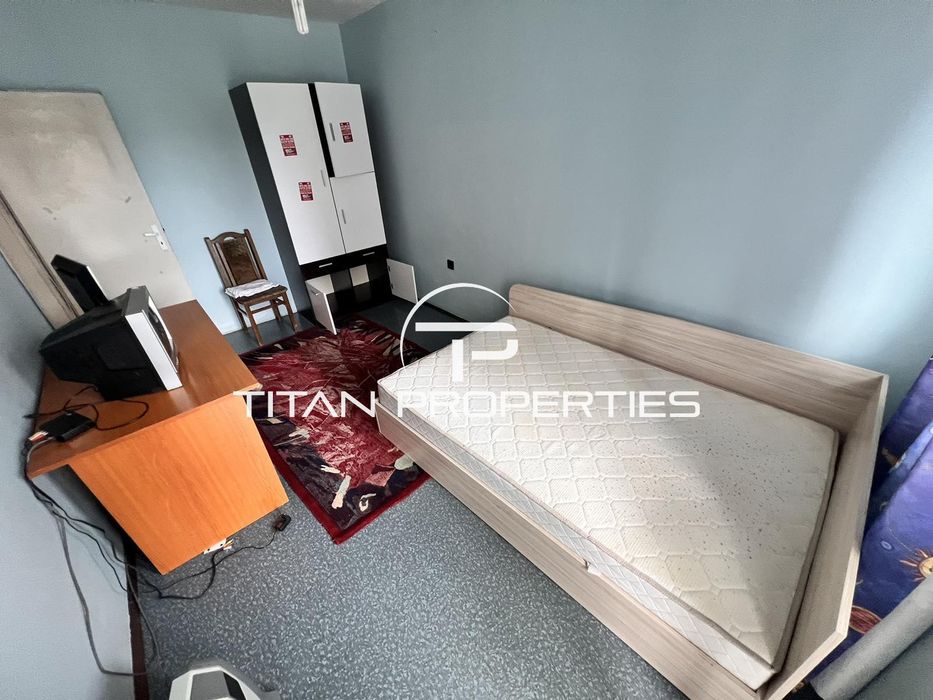 Дава се под наем Двустаен апартамент в Бургас, Лазур - 60 кв.м за 306 € - Снимка #1