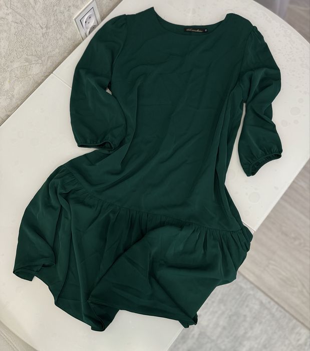 Продам платья женские