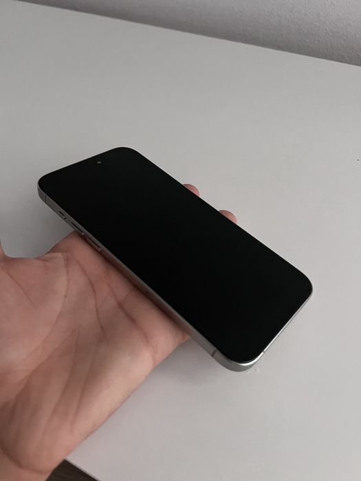 Iphone 15 pro max fara garantie