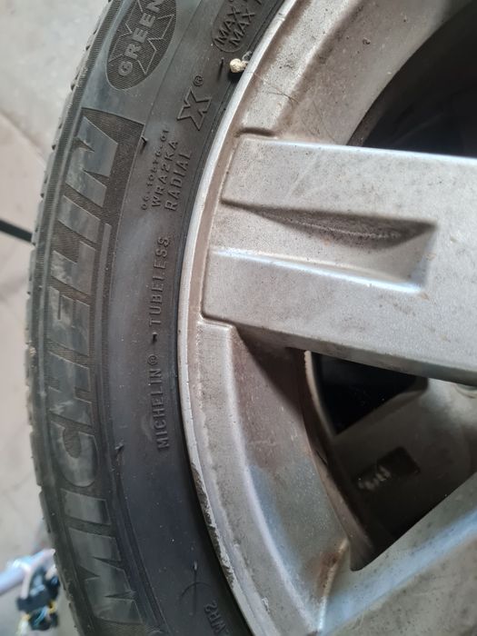 Jante ford pe 15 de vara