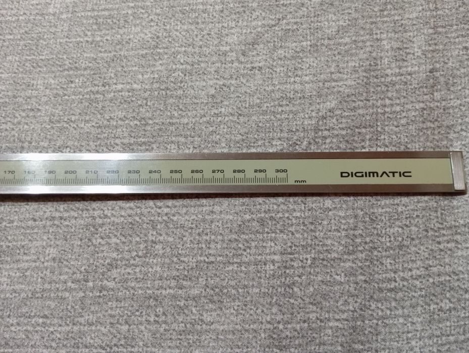 Șubler mitutoyo 500-303/CD-30 300 mm