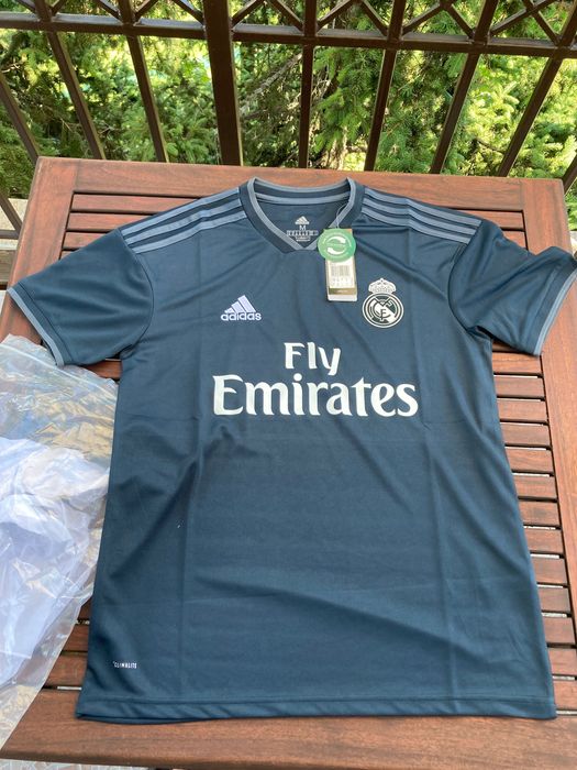 Футболни тениски 155бр само на едро