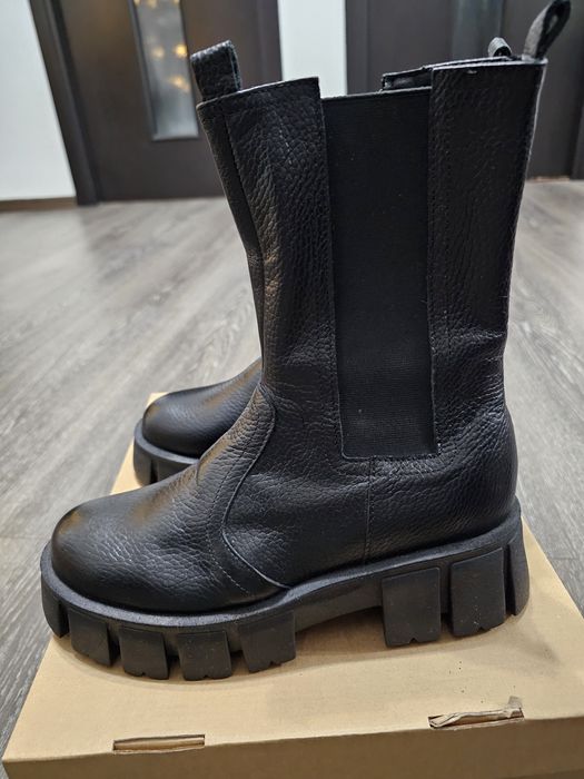 Vand incaltamine noua, piele, fabricata in Romania, toate modele sunt