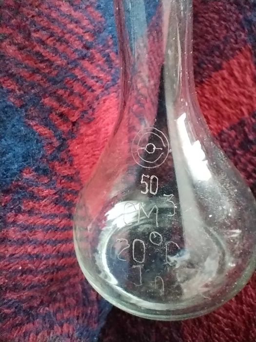 Колби обем 50 ml и температура на калибриране 20°C