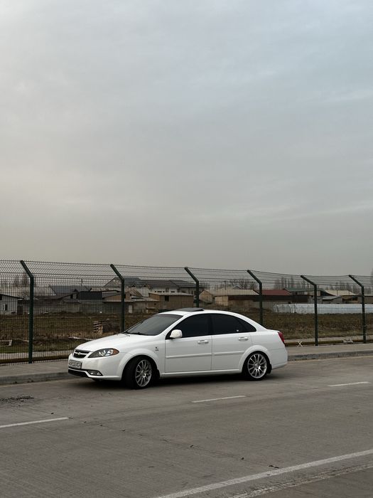 ОПТРА Диски R17 оригинал, ровные, без трещин