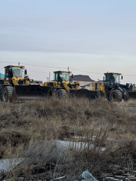 Услуги погрузчика 3 кубовых