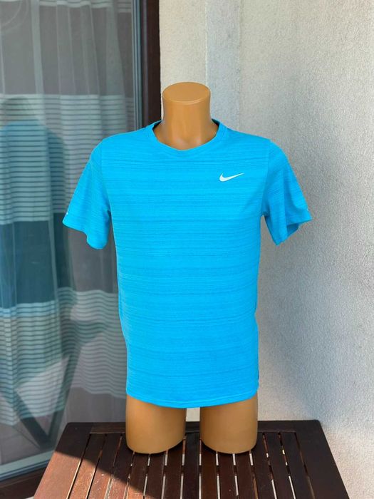 Мъжка тениска Nike Dri-Fit - размер S, Отлично състояние