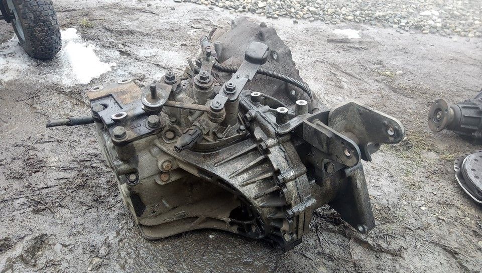 Cutie Viteze manuala 6 Trepte Kia Sportage 2.0 Diesel 103 KW 4x4