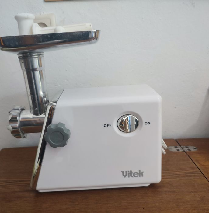 Мясорубка фирмы vitek