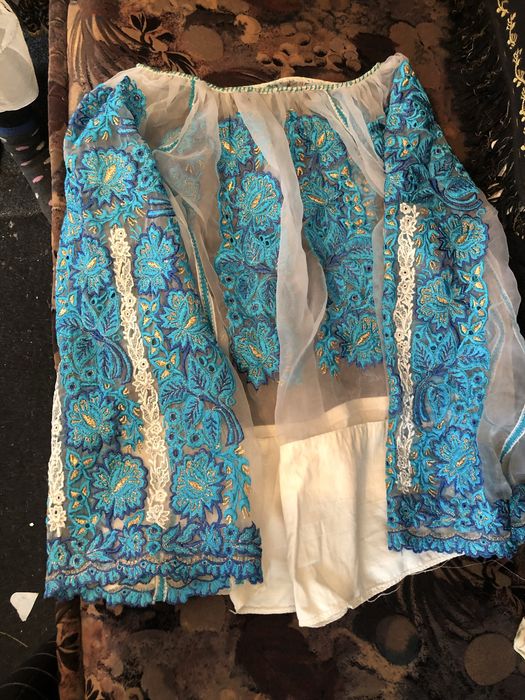 Ie costum popular autentica