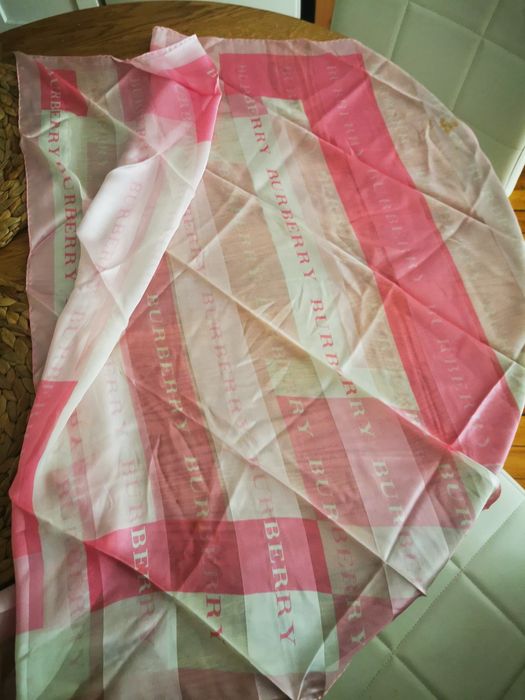 Шал Burberry, Furla, Enrico Covery