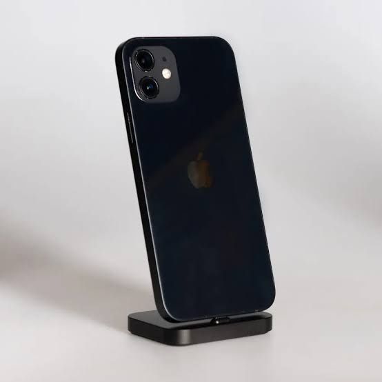 Продам iPhone 12 128gb black