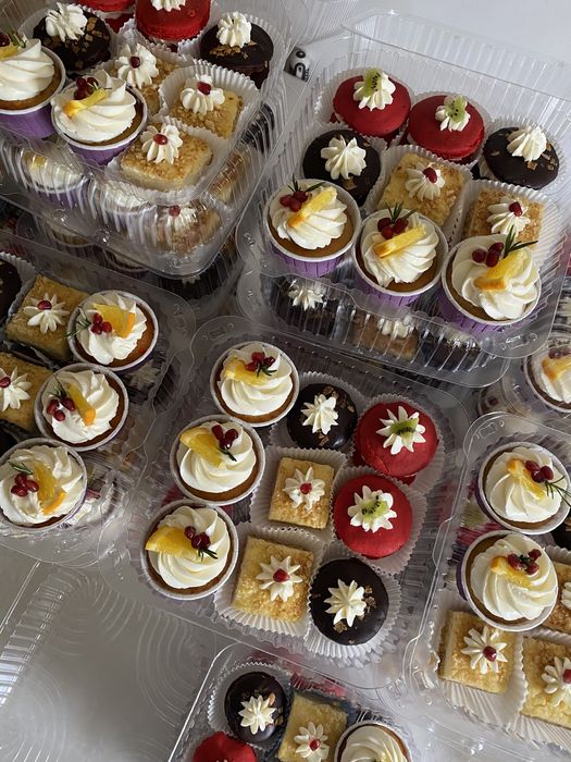 Выпечки пироженое чайный набор торт