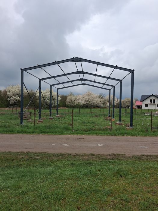 Vând structura metalică de 12 m x20 m x4 m cu montaj preț 5500€ vând structura metalică de 10 m x15 m x4 m preț 3700€ cu montaj vând structura metalic