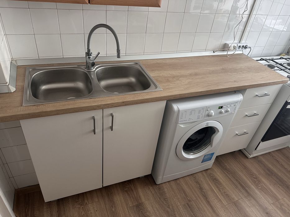 Bucatarie Ikea cu masina de spalat