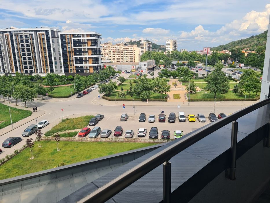 Дава се под наем Тристаен апартамент в Пловдив, Младежки Хълм - 105 кв.м за 612 € - Снимка #12