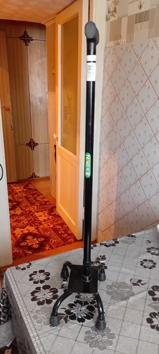 Продам трость четырехопорная