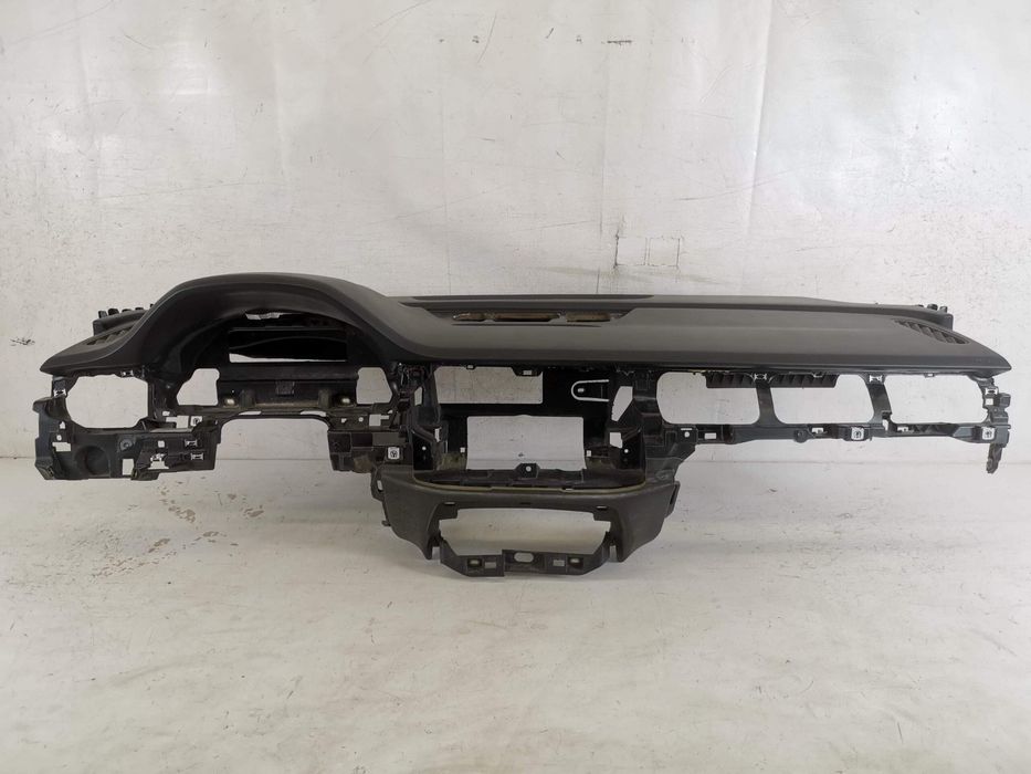 Ауди Q7 / Audi Q7 4M Оригинален арматурен панел в добро състояние