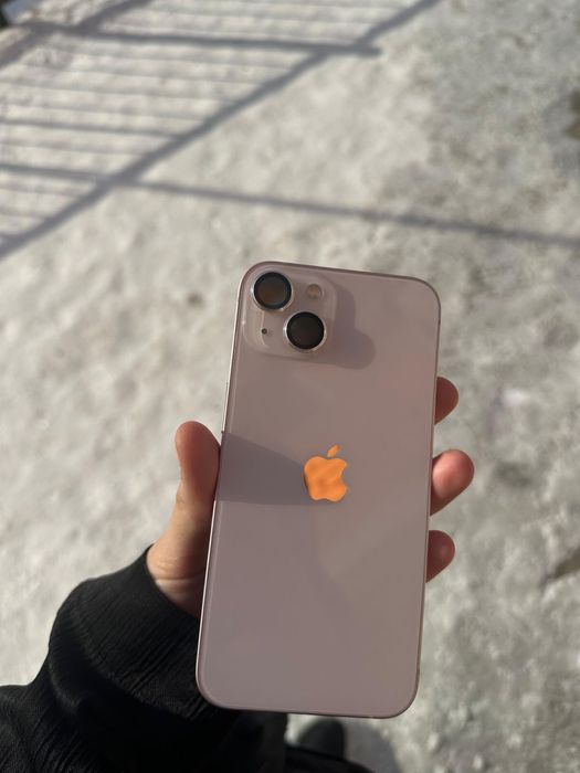 продам iphone 13.