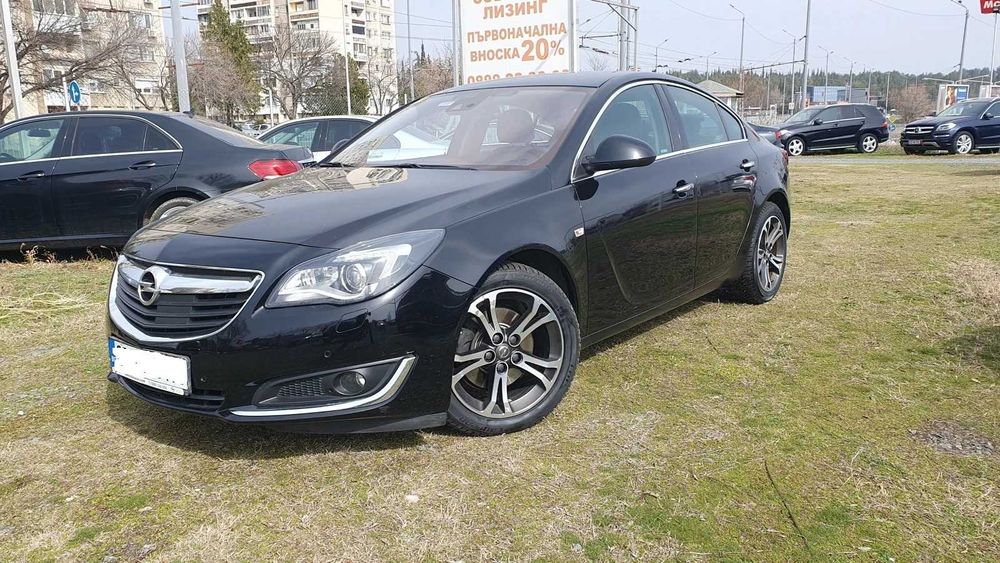 Продавам авнтомобил Опел ИНСИГНИЯ, дизел (170 к..с) - автоматик - оборудване COSMO+, 2017 г.