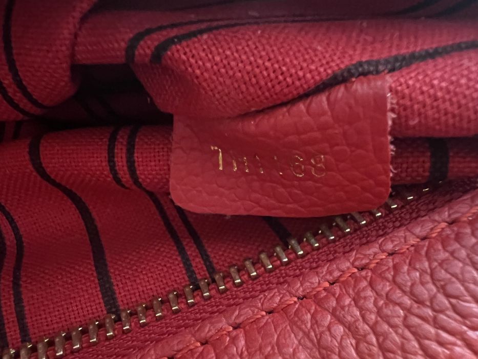 Кожена чанта LV